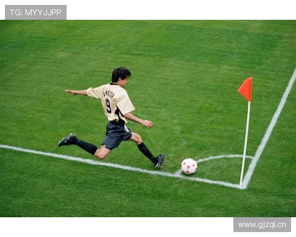 比赛恢复的规则有哪些？裁判如何决定开球、坠球或界外球？