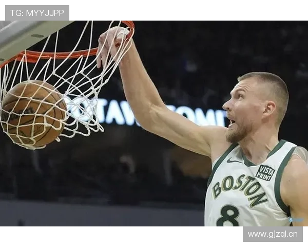 波尔津吉斯高效挡拆制造错位，提升比赛中远投威胁